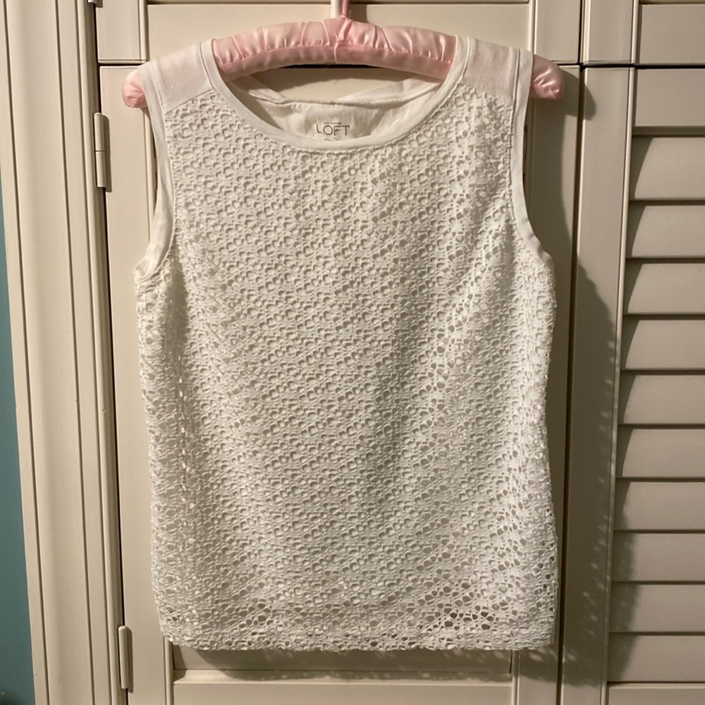 Loft sleeveless white top, size xs.